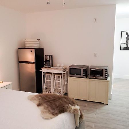 Stylish & Newly-Renovated Suites Near Las Olas Fort Lauderdale Exteriör bild