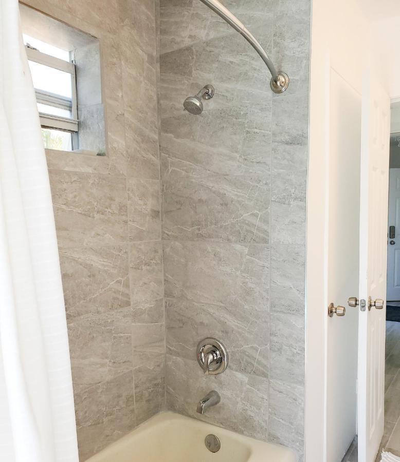 Stylish & Newly-Renovated Suites Near Las Olas Fort Lauderdale Exteriör bild